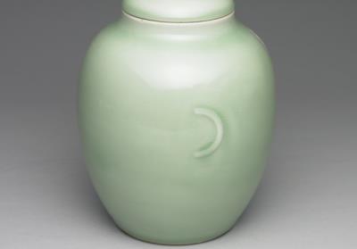 图片[2]-Lidded tea jar in pale green glaze, Qing dynasty, Kangxi reign (1662-1722)-China Archive